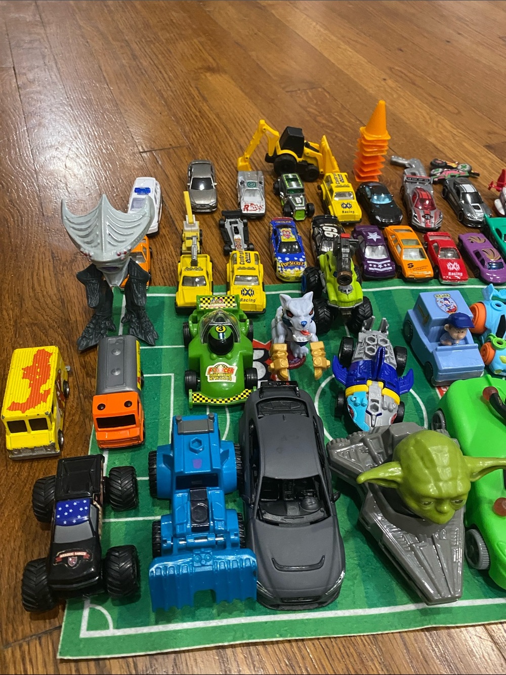 Assorted Kids Toy Vehicles and Figures - Multicolor Playset